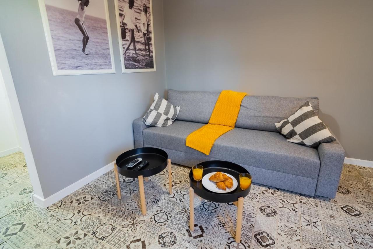 One Bedroom Flat In Bucharest'S Historic District Exterior foto